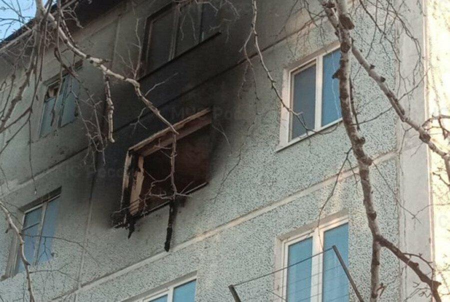 Стала известна предварительная причина пожара в котором погиб малыш в Амурской области