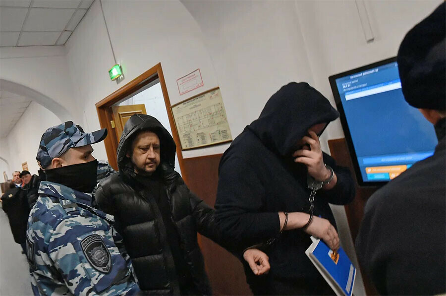 Бывший высокопоставленный офицер полиции организовал незаконную миграцию иностранцев в Россию Что он нажил