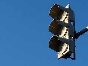 С утра 28 февраля электроэнергию отключат в двух районах Благовещенска не будет работать светофор