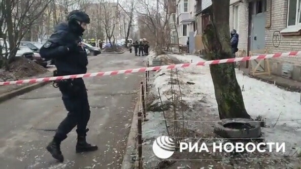 После падения беспилотника в СанктПетербурге за помощью к медикам обратились шесть человек 