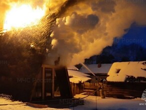 Баня полыхала в Приамурье как факел фото 