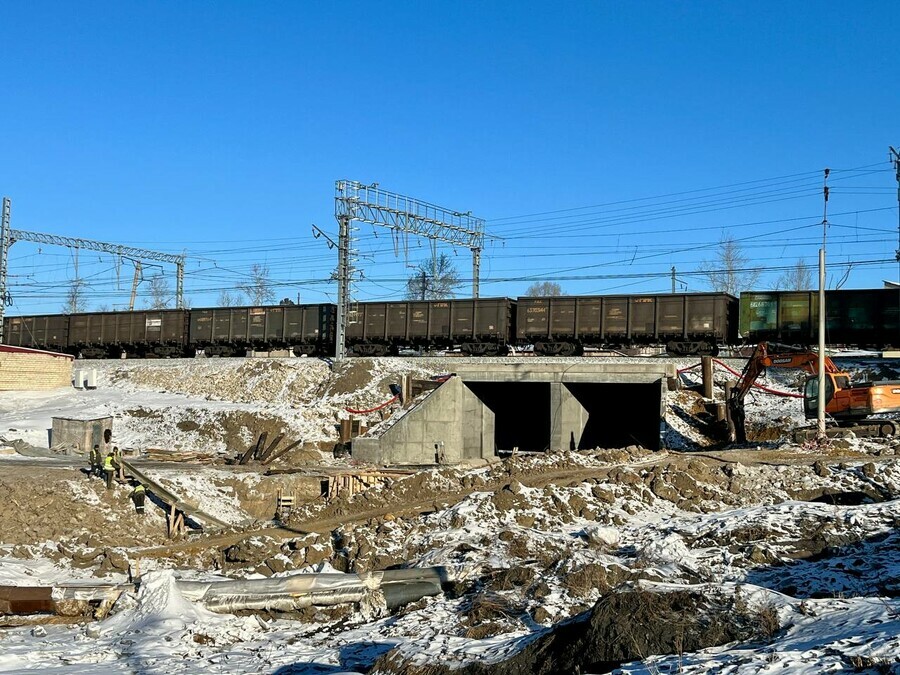 В Магдагачи демонтируют путепровод соединяющий две части поселка