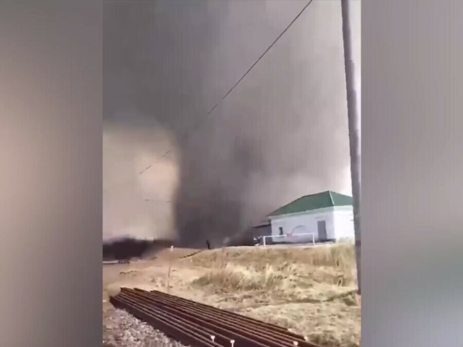 Огненный смерч прошелся в районе популярной у амурчан Андреевки в Приморье