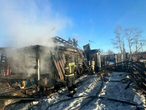 В частном подворье Благовещенска произошел пожар фото 