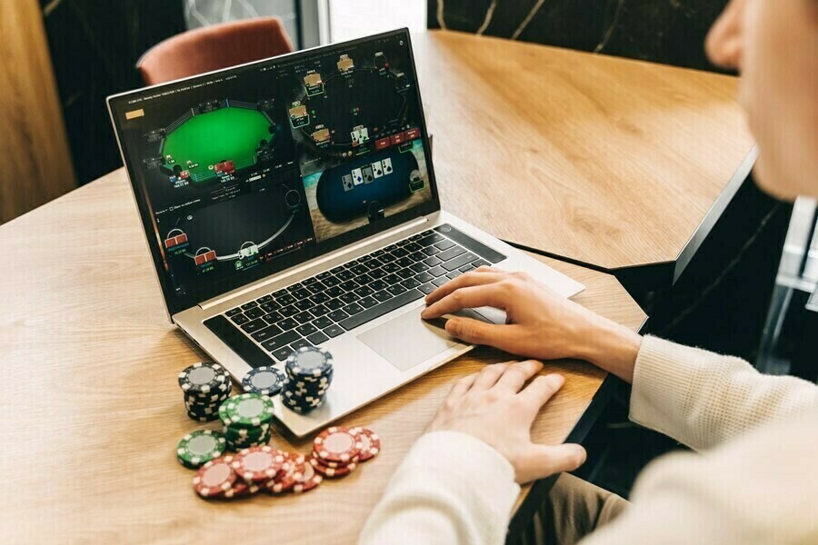 Алиментщикам запретят играть в азартные игры