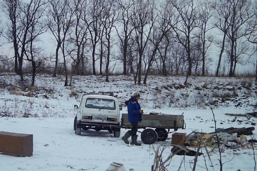 Видеокамера поймала амурчанина на незаконной выгрузке мусора  