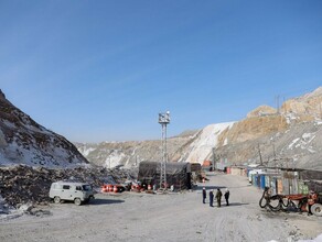 Глава МЧС Приамурья опроверг информацию о том что заблокированные в шахте люди стучатся под землей
