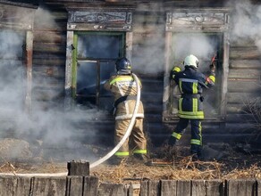 В сгоревшем доме в центре Благовещенска нашли троих погибших людей
