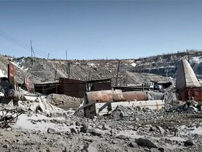 Бурят две скважины убрано 214 кубометров грунта что происходит на руднике Пионер в Амурской области видео