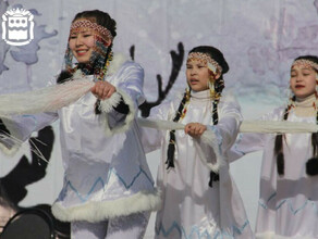 Бег с палкой гонки на оленях языковая олимпиада фестиваль Эдэрил Бакалдын проходит в Амурской области