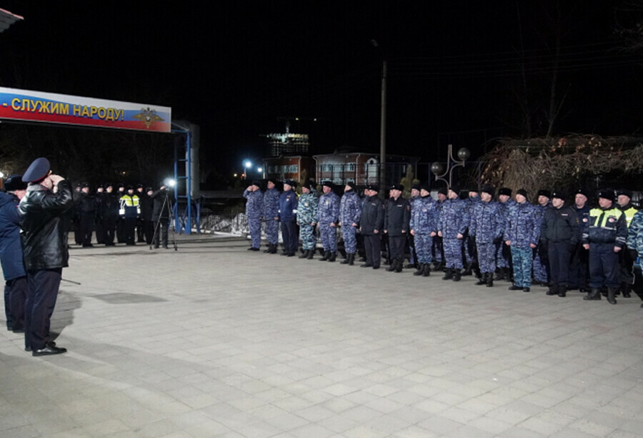 Сводный отряд амурской полиции отправился на Северный Кавказ фото