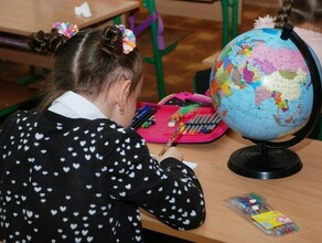 Путин поручил повысить качество преподавания математики и географии в школах