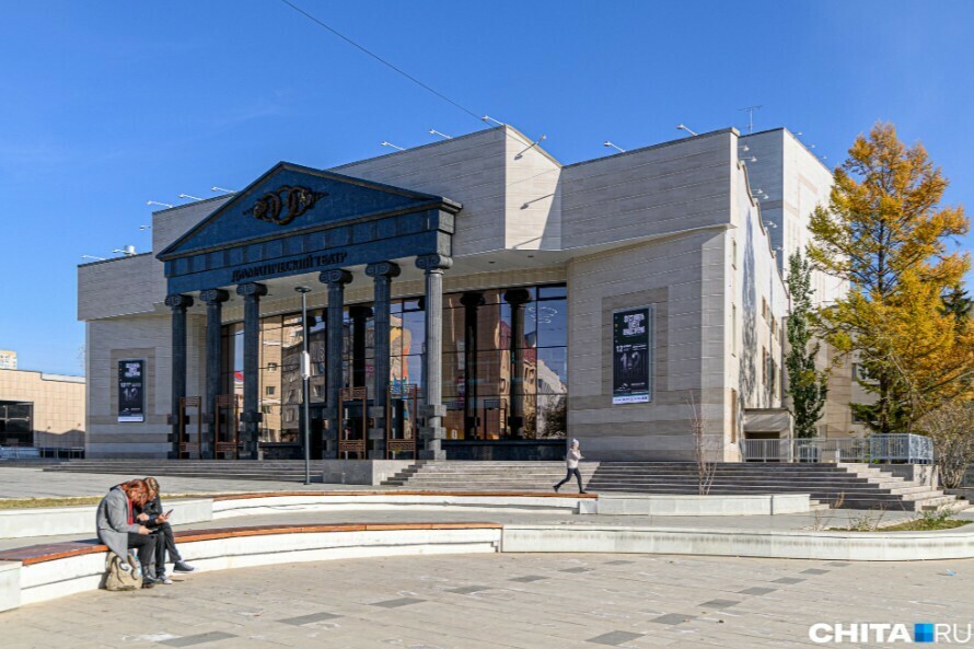 В Забайкалье скандал со сменой директора театра который возглавлял его 30 лет