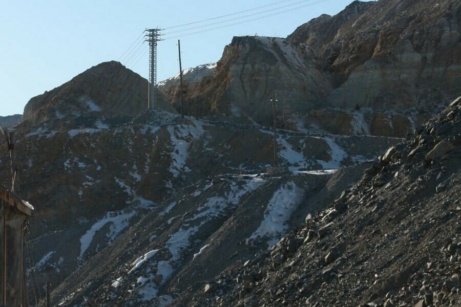 Опубликованы кадры того что увидели сотрудники МЧС при бурении очередной разведывательной шахты на руднике Пионер