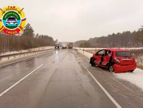 На трассе в Шимановском округе произошло ДТП в котором пострадали сразу шесть человек фото 