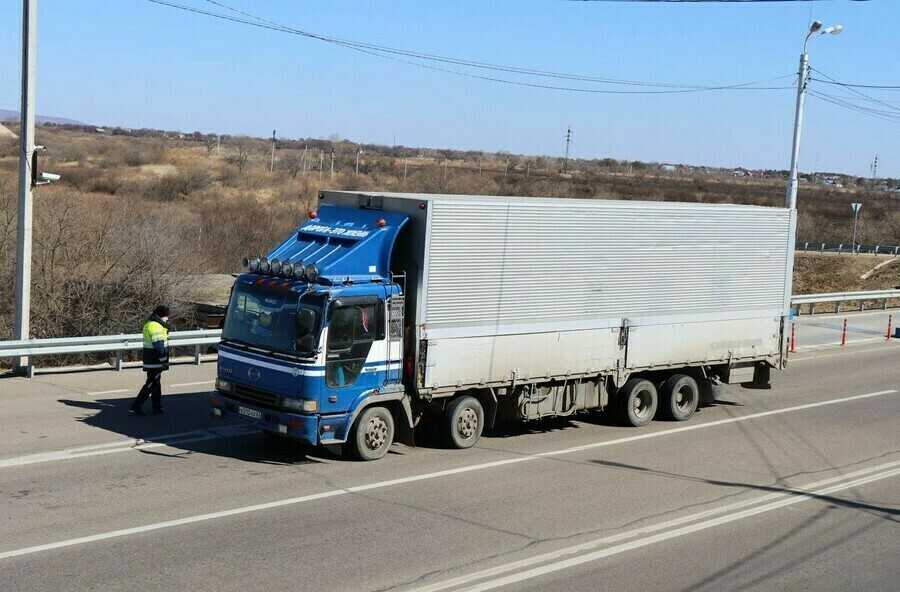 Амурский минтранс рассказал что будут требовать у водителей большегрузов с 1 апреля