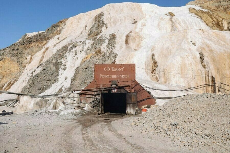 В Башкирии установят мемориал в память о своих жителяхгорняках которых завалило на руднике Пионер