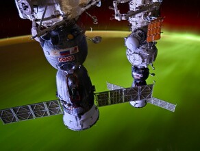 Искрящаяся мантия Космонавт Николай Чуб показал как с земной орбиты выглядит полярное сияние