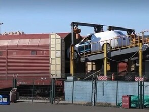 Первый железнодорожный автовоз везет из Китая в Россию 290 автомобилей видео
