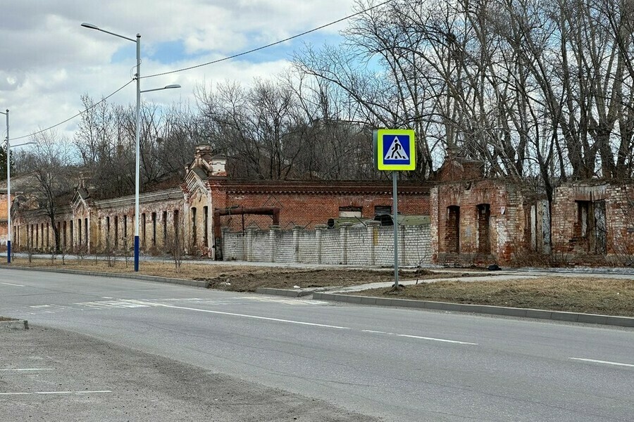 Принять участие во флешмобе возле знаменитых казарм зовут благовещенцев 