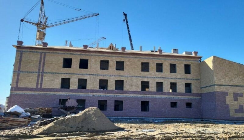 В Чигирях строят новую школу Ее должны сдать к концу года