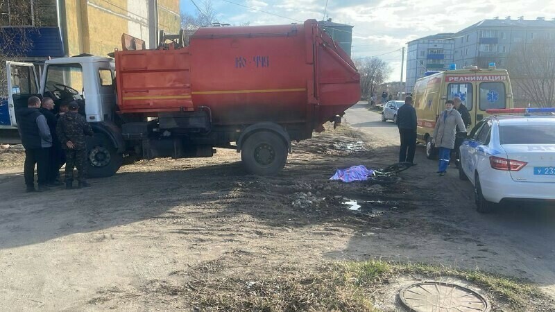 Соцсети о трагедии в Белогорске водитель не заметил столкновения и переехал ребенка