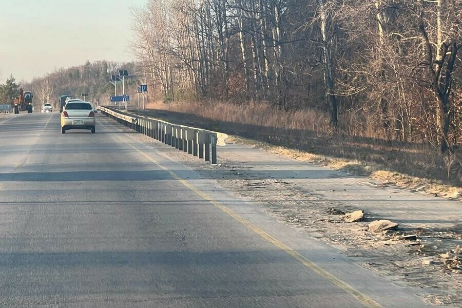 Под Благовещенском рабочие разрушили участок велодорожки фото видео 