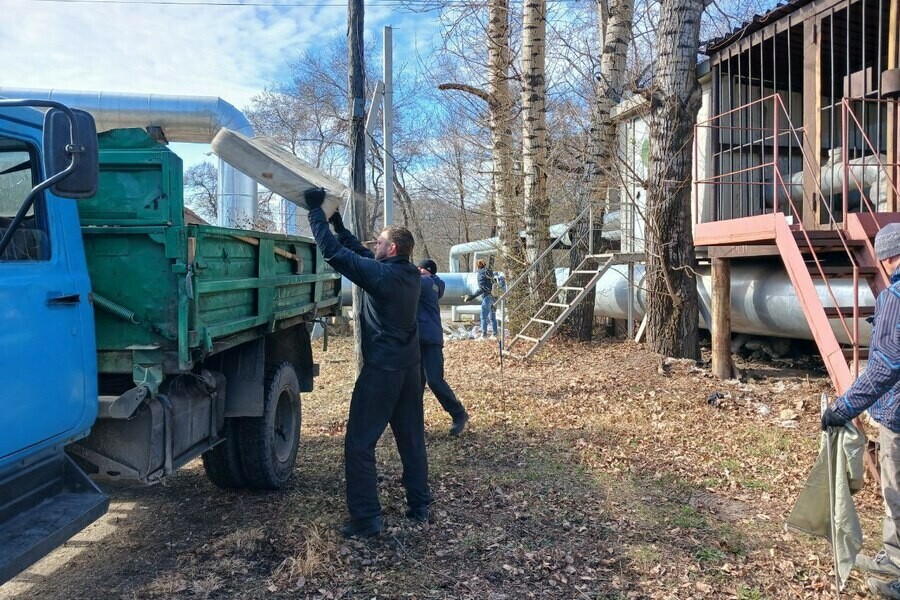 За свалки вдоль теплотрасс взялись в Благовещенске 