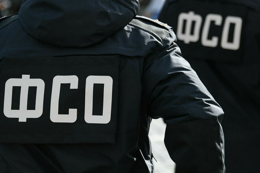 СМИ в Кремле сотрудник ФСО покончил жизнь самоубийством