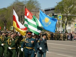 Это потрясло меня я долго не мог успокоиться Китайские студенты в сочинениях рассказали о Параде Победы в Благовещенске 