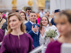 Пара из Благовещенска уехала в Москву чтобы поучаствовать в самой массовой церемонии бракосочетания