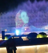 Амурчане активно пересылают эпичное видео невероятного фонтана с голограммой якобы снятое в Благовещенске