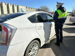 Автомобилистка в Белогорске заехала на парковку и сбила мужчину сидевшего на лавочке 