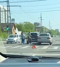 В Благовещенске второе ДТП на улице Театральной затруднило проезд