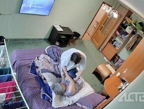 Издевалась над бабушкой и молилась родственники бабушки с деменцией ужаснулись просмотрев камеры наблюдения