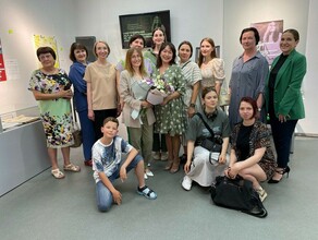 Город со стикерами открылась необычная выставка История Благовещенска в современном дизайне