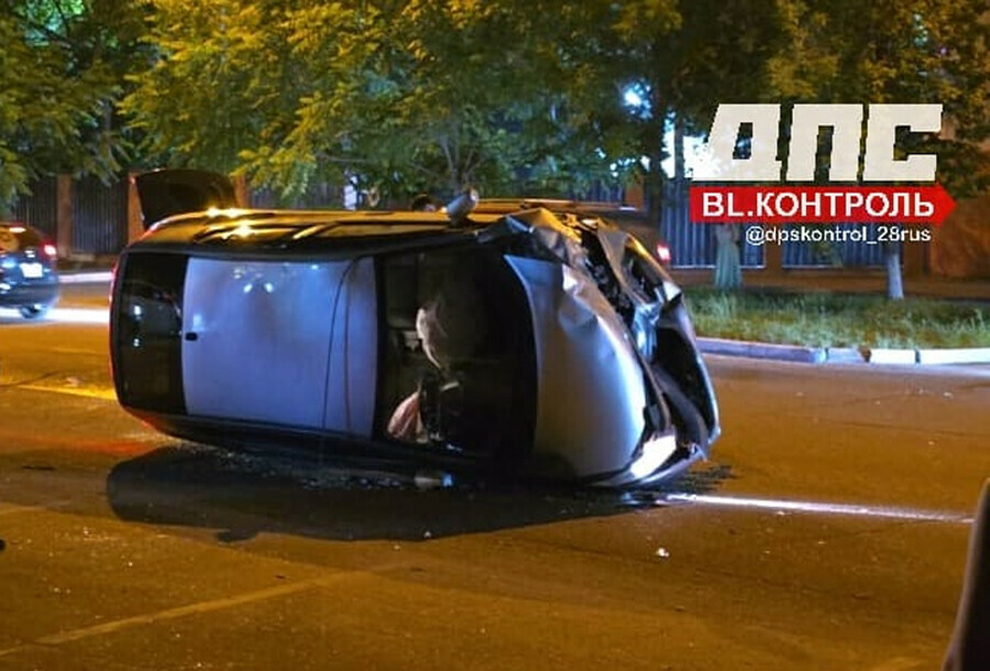 Жутковато ночью в центре Благовещенска произошло жесткое ДТП