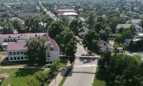 В амурском городе изза сильной жары ограничили движение автомобилей чтобы сохранить дороги