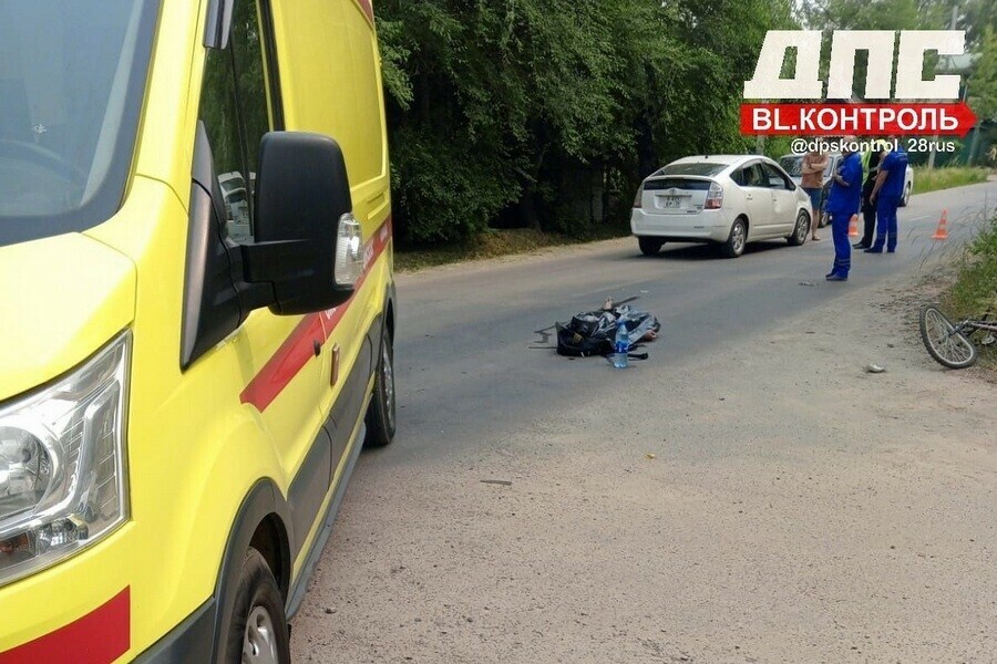 Соцсети в Благовещенске насмерть сбили велосипедиста 