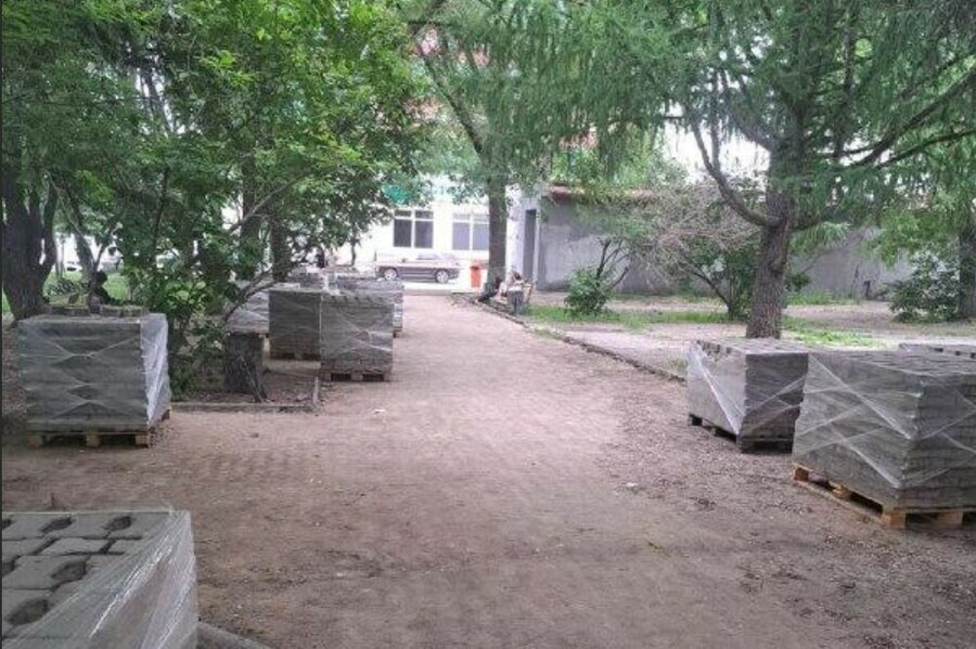 В Благовещенске начали строить сквер который может стать самым популярным в городе
