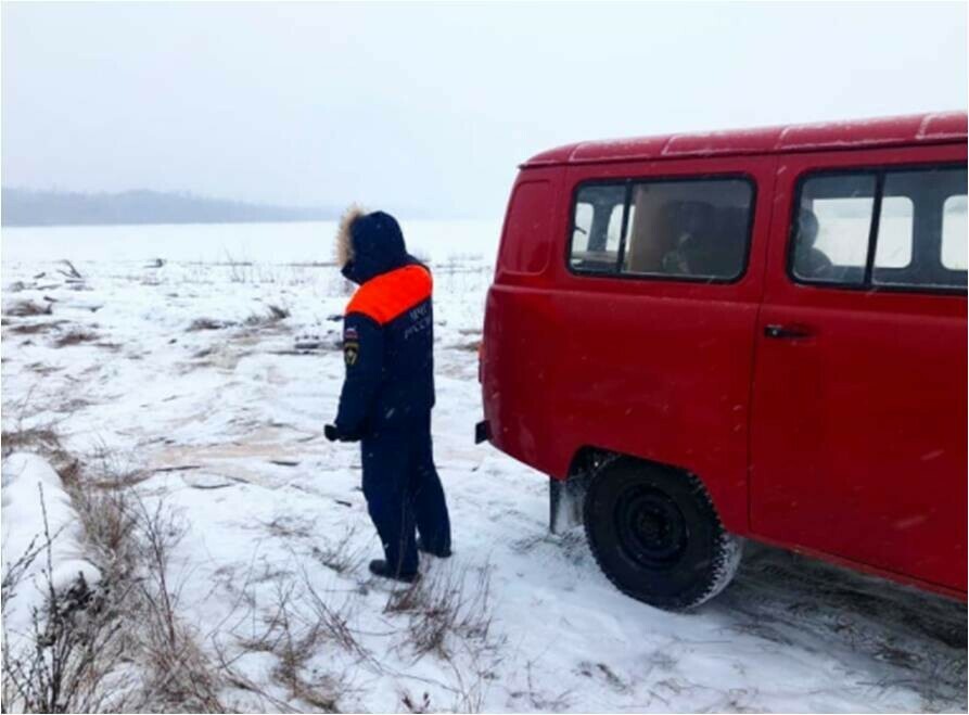 Пропавших на Бурейском водохранилище рыбаков ищут с беспилотником