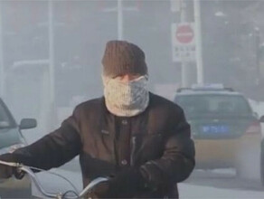 В трех свитерах и ватных штанах в китайском уезде напротив Сковородинского района Приамурья сильно похолодало фото