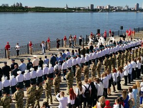 По Амуру поплыли цветы в Амурской области отпраздновали годовщину окончания Второй мировой войны