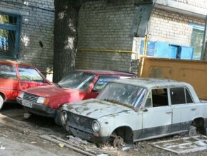 Благовещенцы жалуются на заброшенные авто на улицах города Куда обращаться 