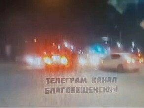 Пьяный водитель подбил в Благовещенске две иномарки пострадали люди видео