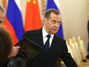 Медведев допустил возможность ядерного удара в ответ на шаги Запада на Украине
