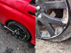 Порвало колесо на въезде в Райчихинск сразу несколько автомобилистов встали на аварийку видео 