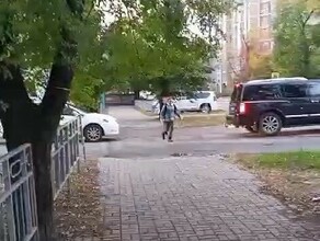 Нет ни зебры ни лежачего полицейского горожане просят сделать безопасней дорогу возле школы Благовещенска