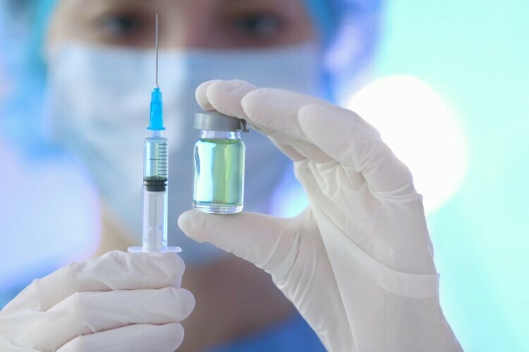 В Амурской области собираются провакцинировать от коронавируса больше половины  населения 
