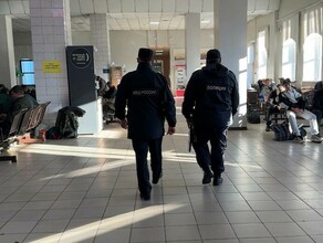В Благовещенске на железнодорожном вокзале собака учуяла наркотики